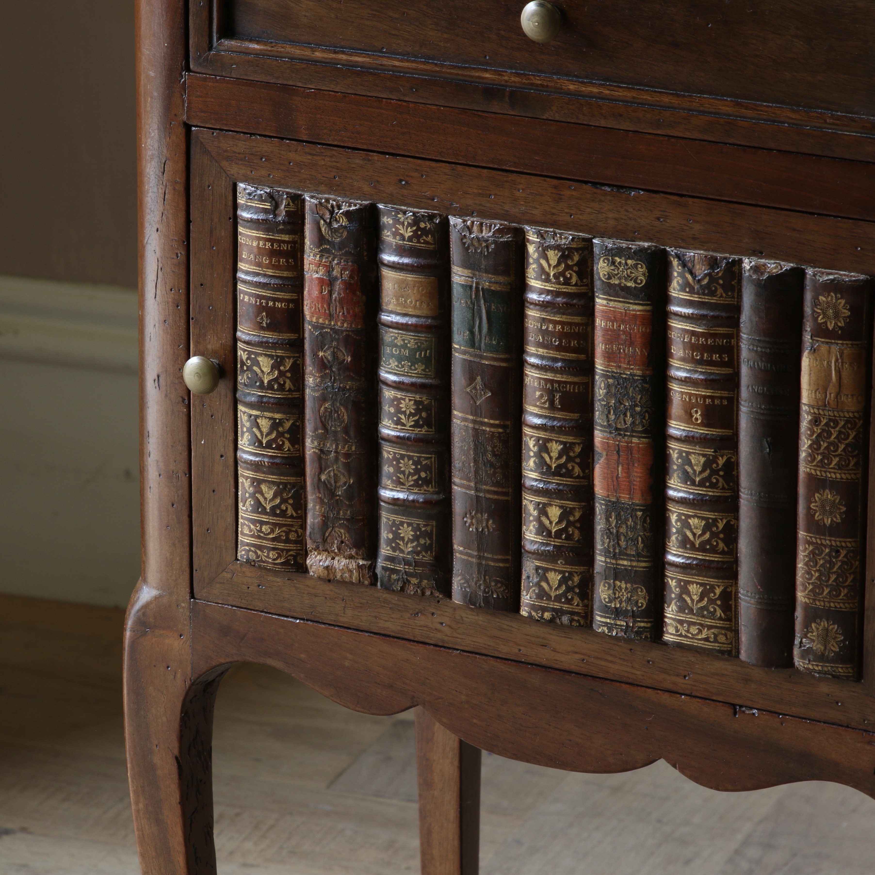 Louis XV Bedside